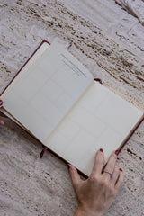 Planner My Days 2026 com Hotstamping Nossa Senhora das Graças em Couro Personalizado
