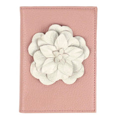 Porta Passaporte Camélia em Couro Personalizado