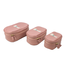 Kit Necessaire Aurora Girafinha em Couro Personalizada