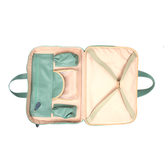 Mala de Bebê Bordado Carrossel em Couro Personalizada