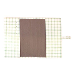 Porta Cartão de Vacina Collab Mariana Jabur Urso Teddy Estampa Xadrez Verde em Couro Personalizado